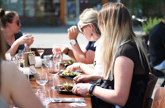Table6 Tour Galerie